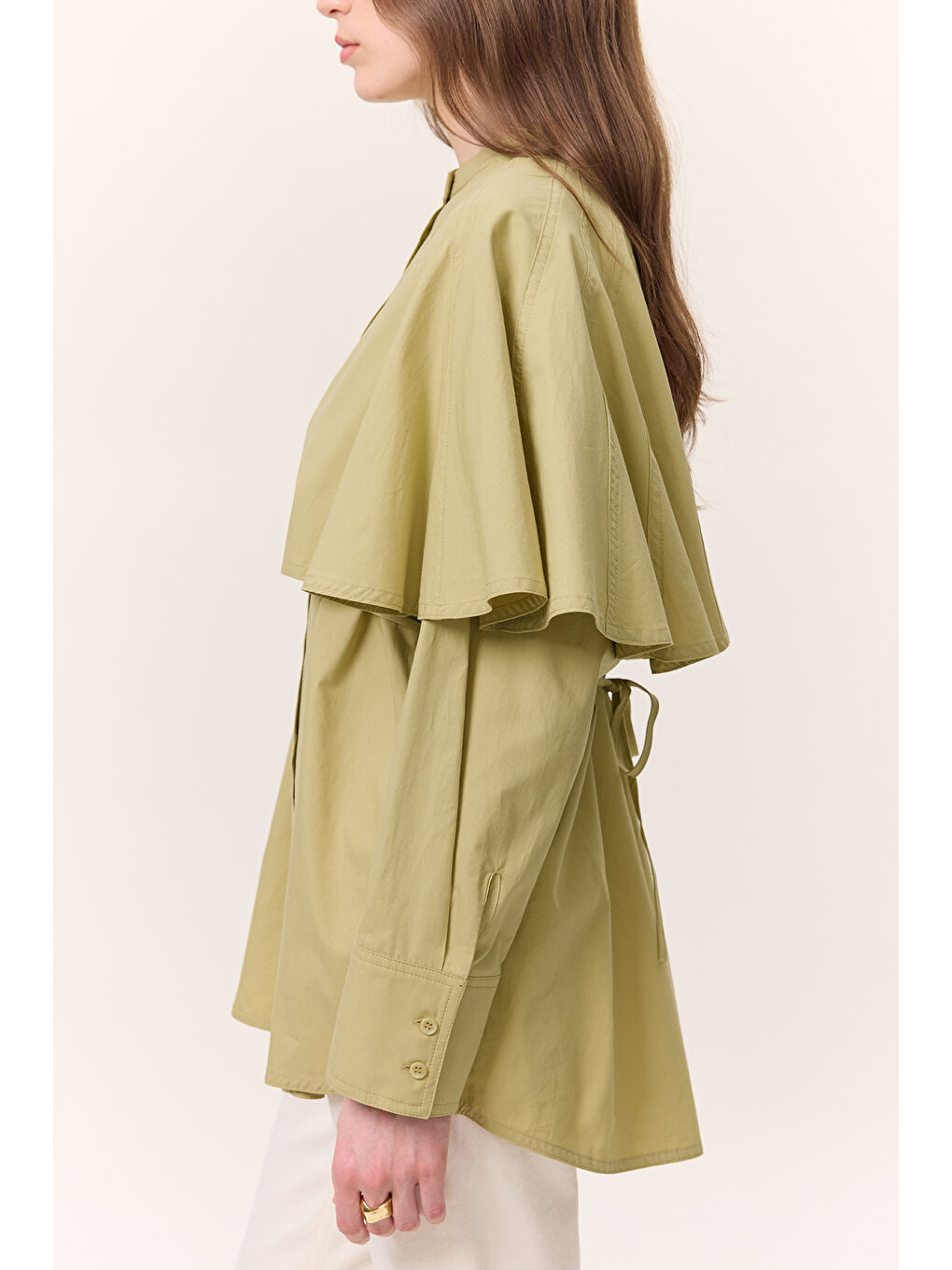 Yeşil Pelerinli Tasarım Gömlek Adaçayı-4