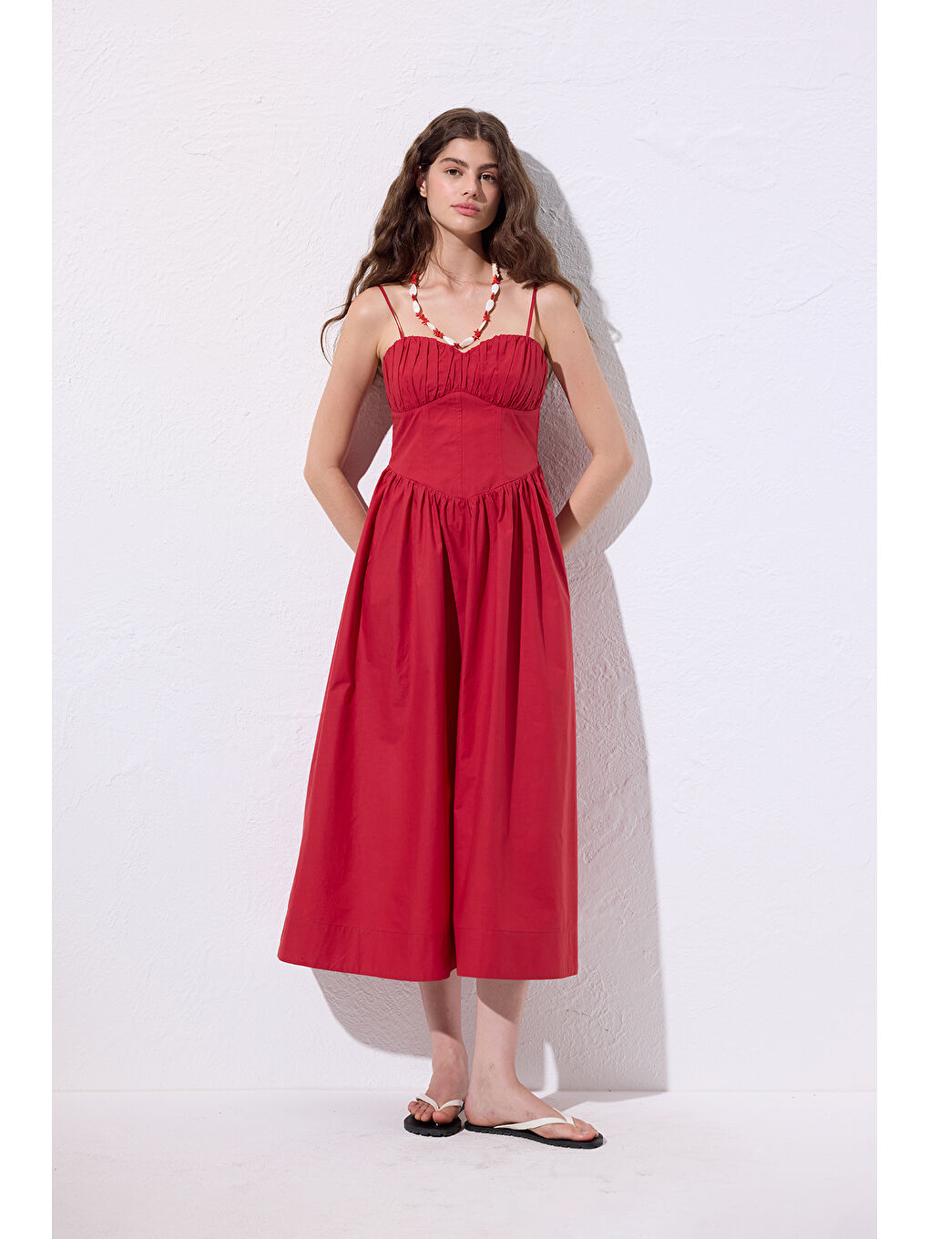 Büzgülü Korsajlı Elbise Kırmızı-3