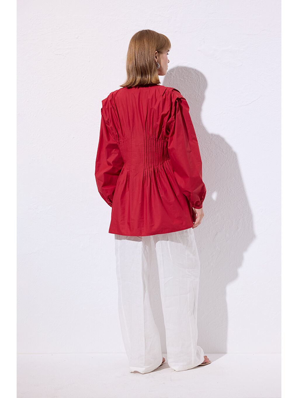 Beli Pile Detaylı Uzun Kol Bluz Kırmızı-7