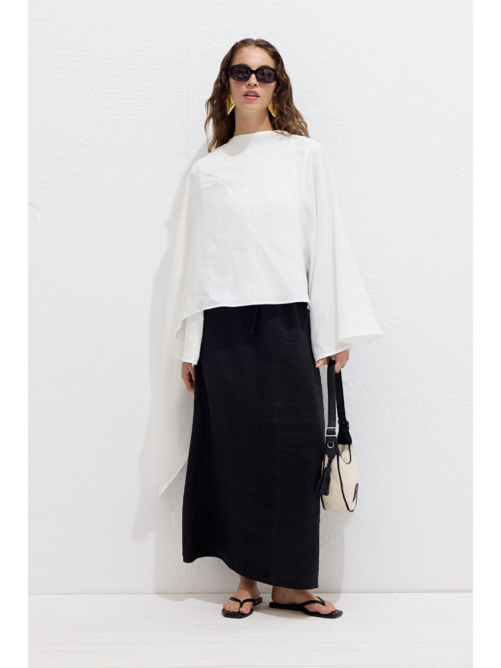 Asimetrik Keten Pelerin Bluz Ekru-2