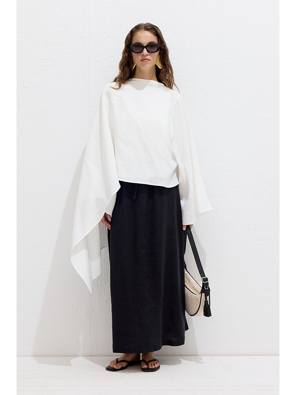 Asimetrik Keten Pelerin Bluz Ekru-5