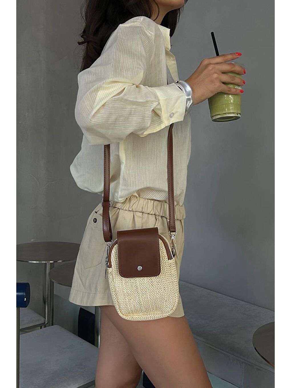 Kahverengi Vexa Hasır Görünümlü Çapraz Çanta Fındık Kabuğu-4