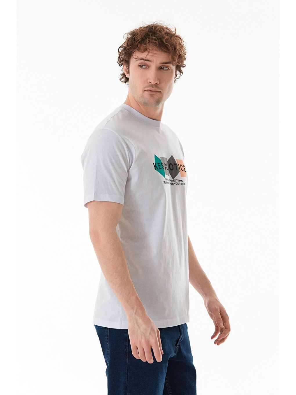 Beyaz Baskılı Bisiklet Yaka %100 Pamuk Tişört-2