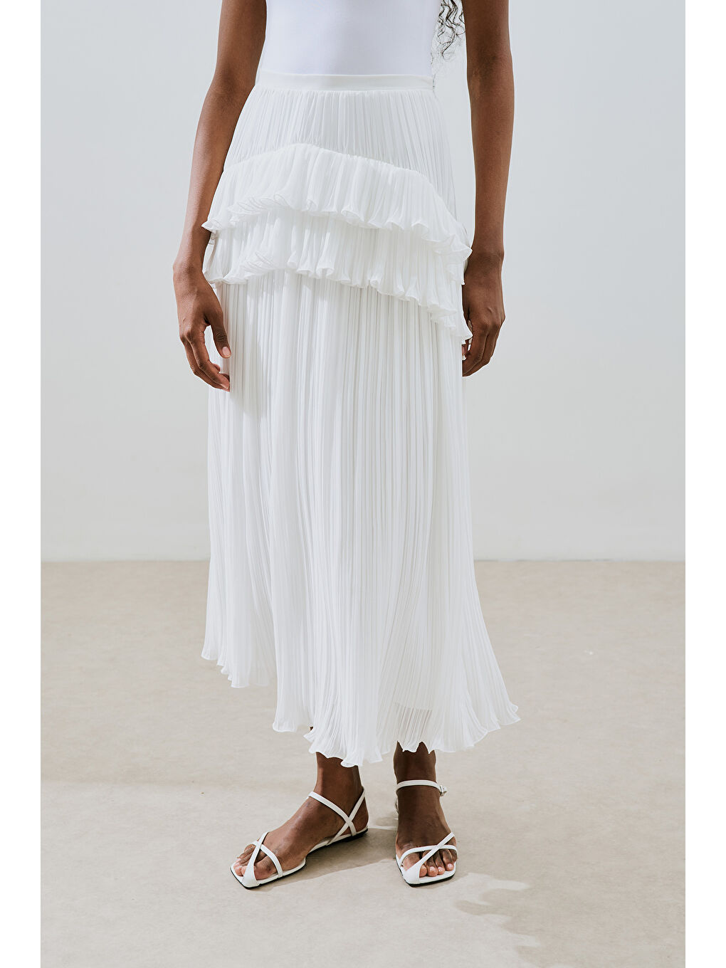 Mila Piliseli Katlı Etek Ekru-1