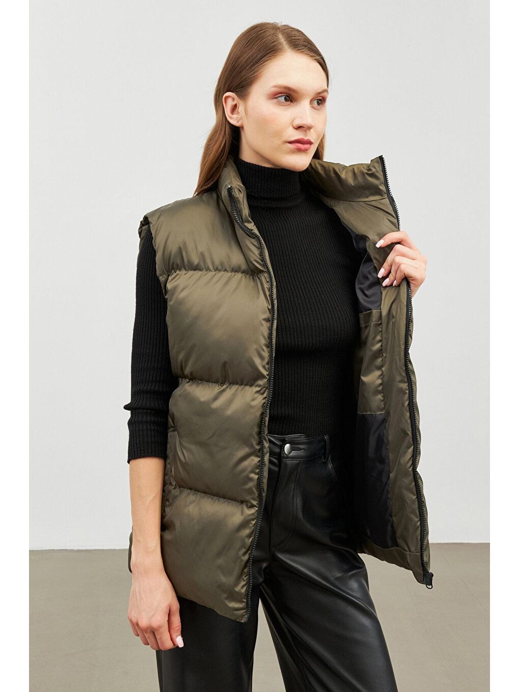 Haki Kadın  Astarlı  Su Ve Rüzgara Dayanıklı Regular Fit  Şişme Yelek BDY-2000-3