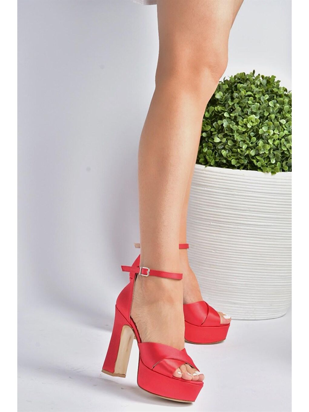 Kırmızı Saten Kumaş Platform Topuklu Kadın Abiye Ayakkabı M348202504-3