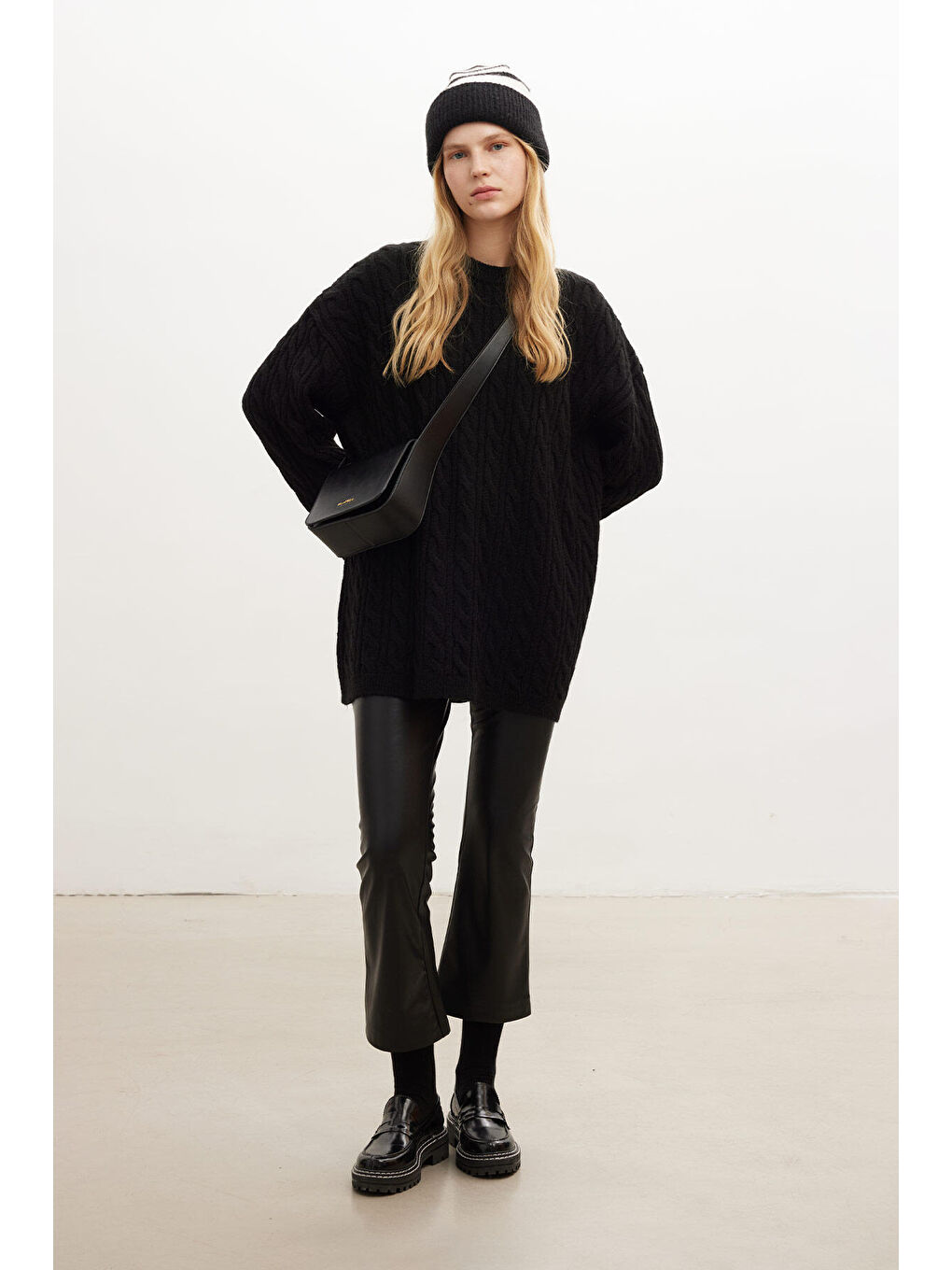 Geniş Cepli Kare Deri Çanta Siyah-2