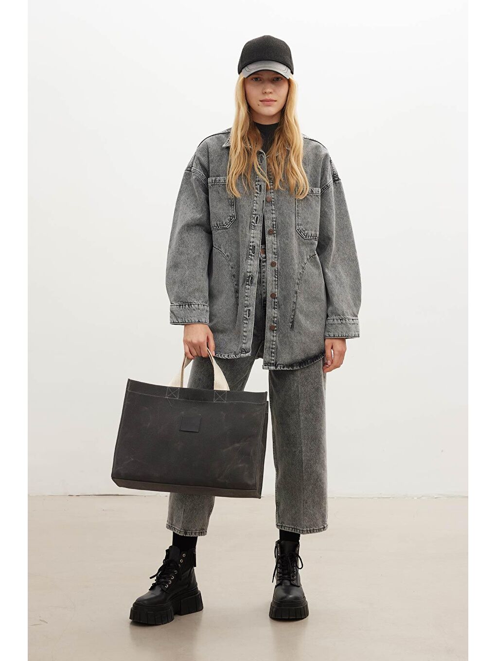 Yıkama Efektli Large Kanvas Çanta Siyah