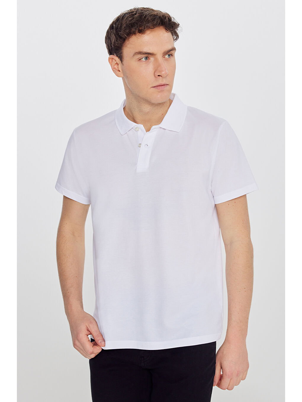 Erkek Beyaz Pamuklu Slim Fit Dar Kesim Polo Yaka Tişört-2