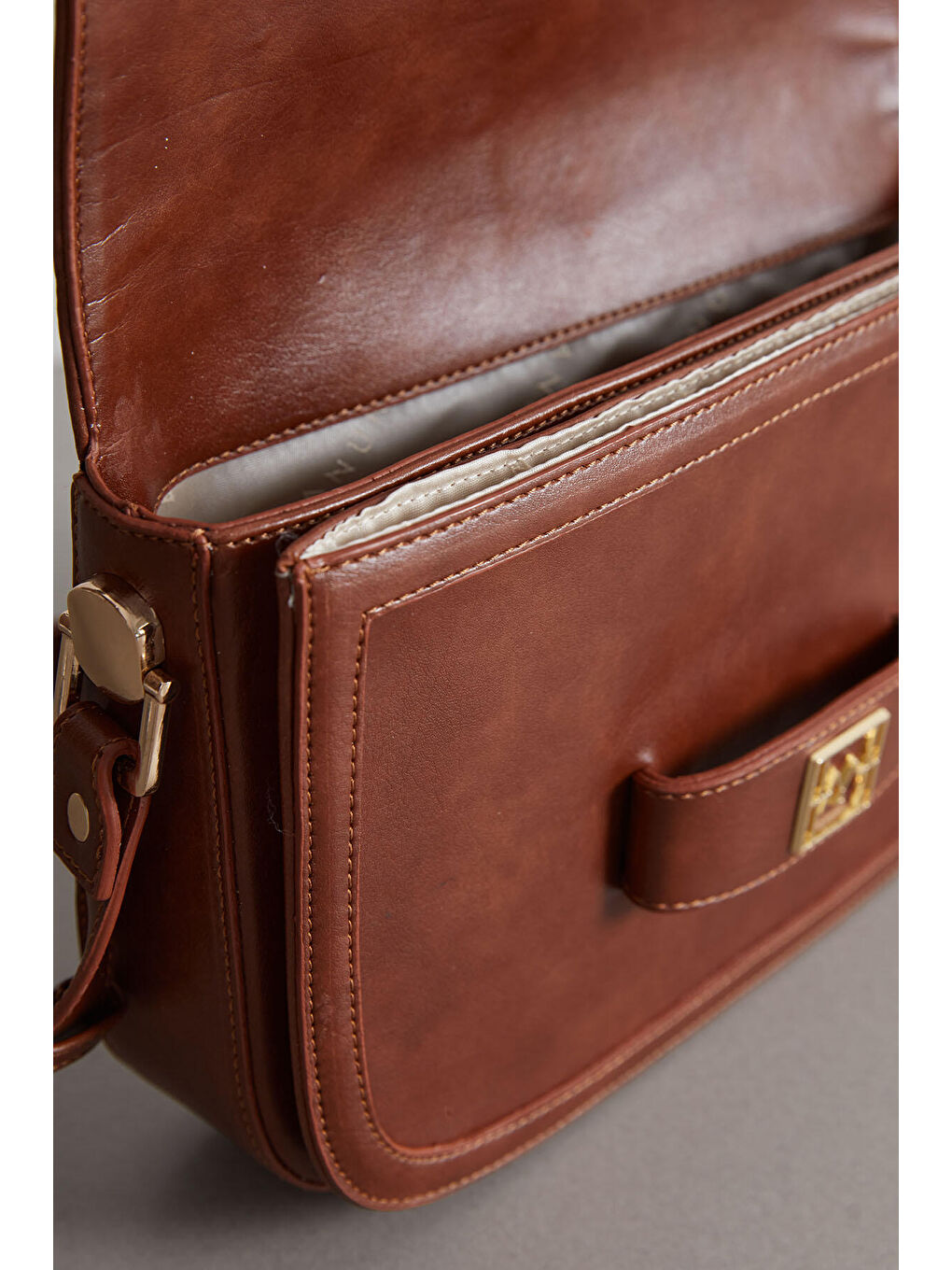 Kahverengi Premıum Kapaklı Çanta Taba-5