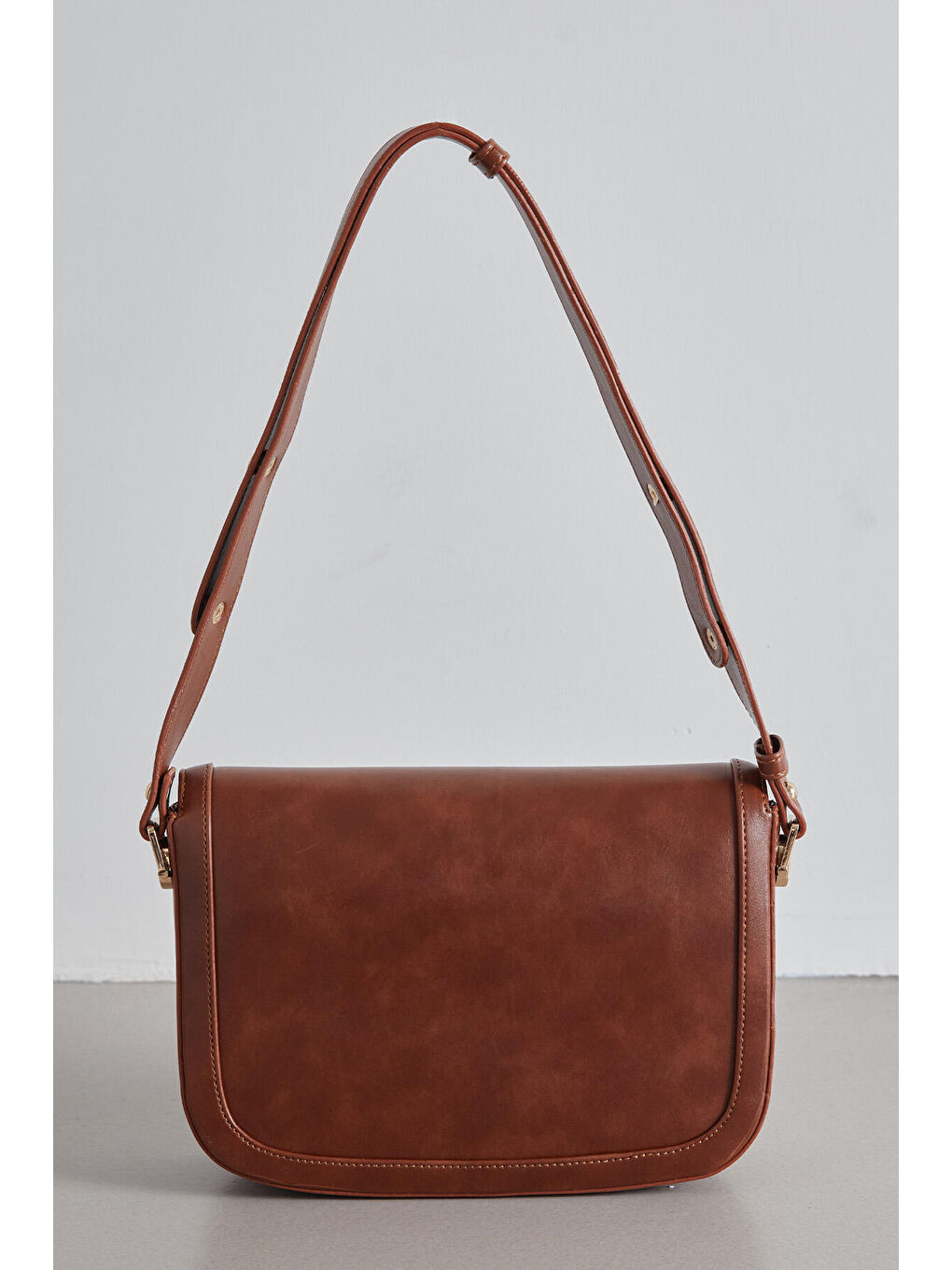 Kahverengi Premıum Kapaklı Çanta Taba-7