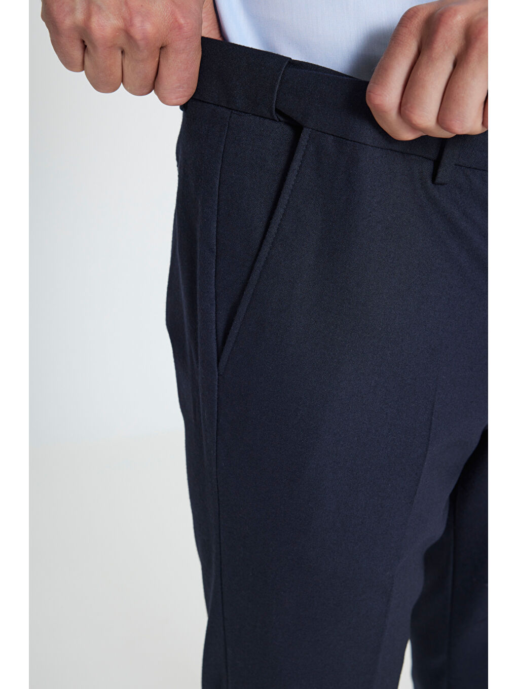Erkek Lacivert Slim Fit Dar Kesim Beli Gizli Lastikli Yan Cep Klasik Esnek Pantolon-4