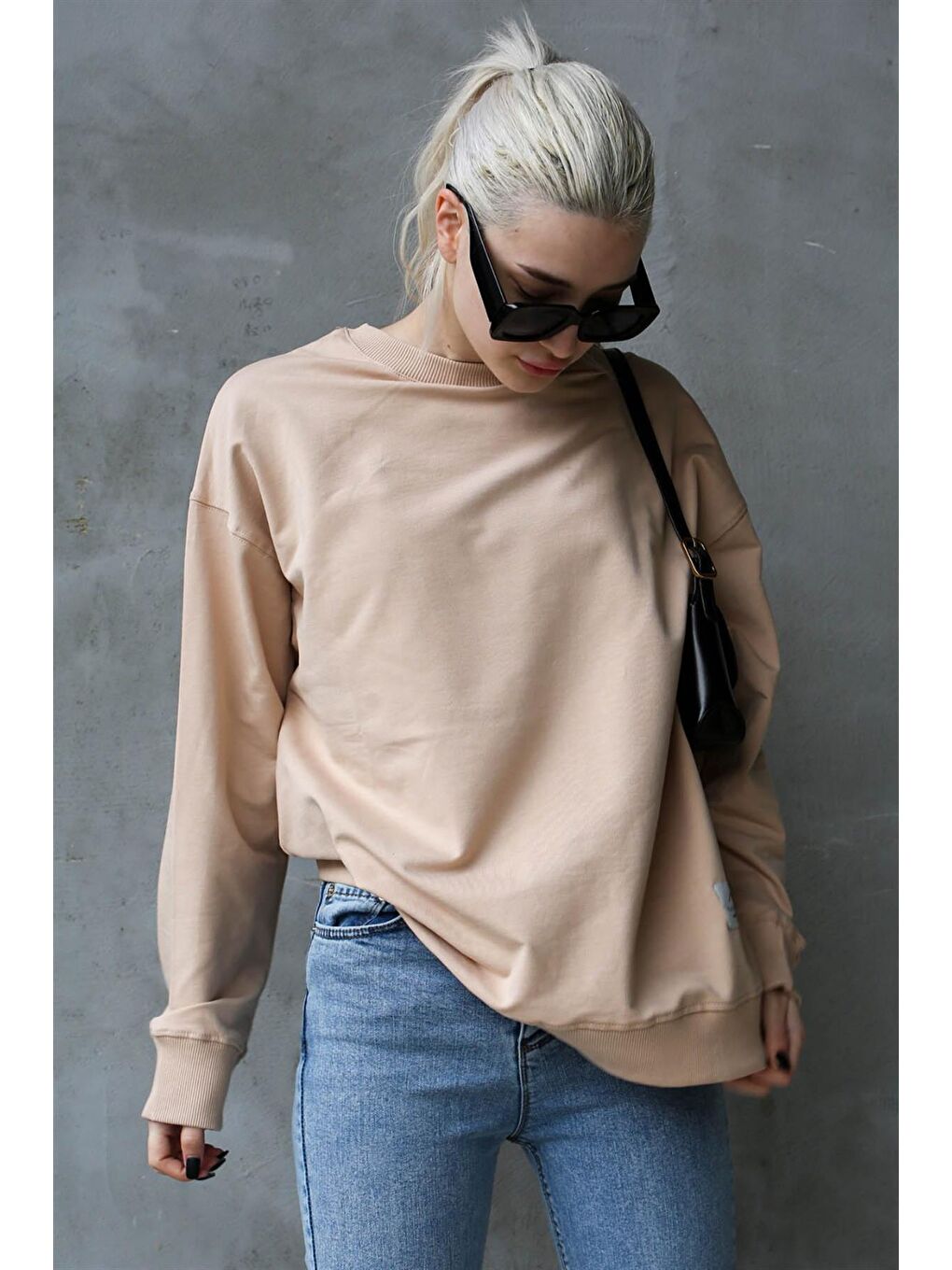 Madmext Bej Basic Oversize Kadın Sweatshirt MG1686 - 1