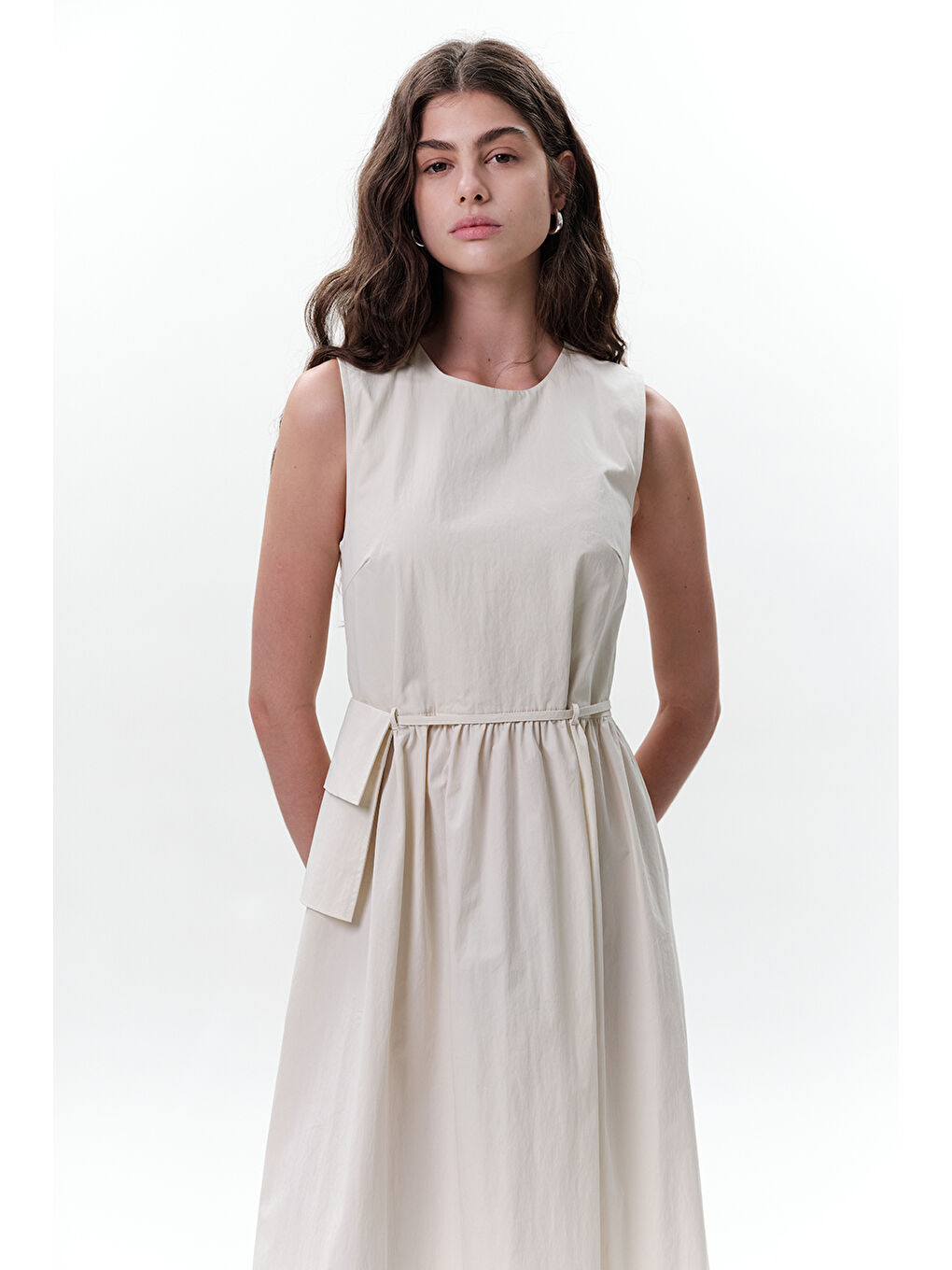 Bej Kemer Detaylı Kolsuz Elbise Taş-4