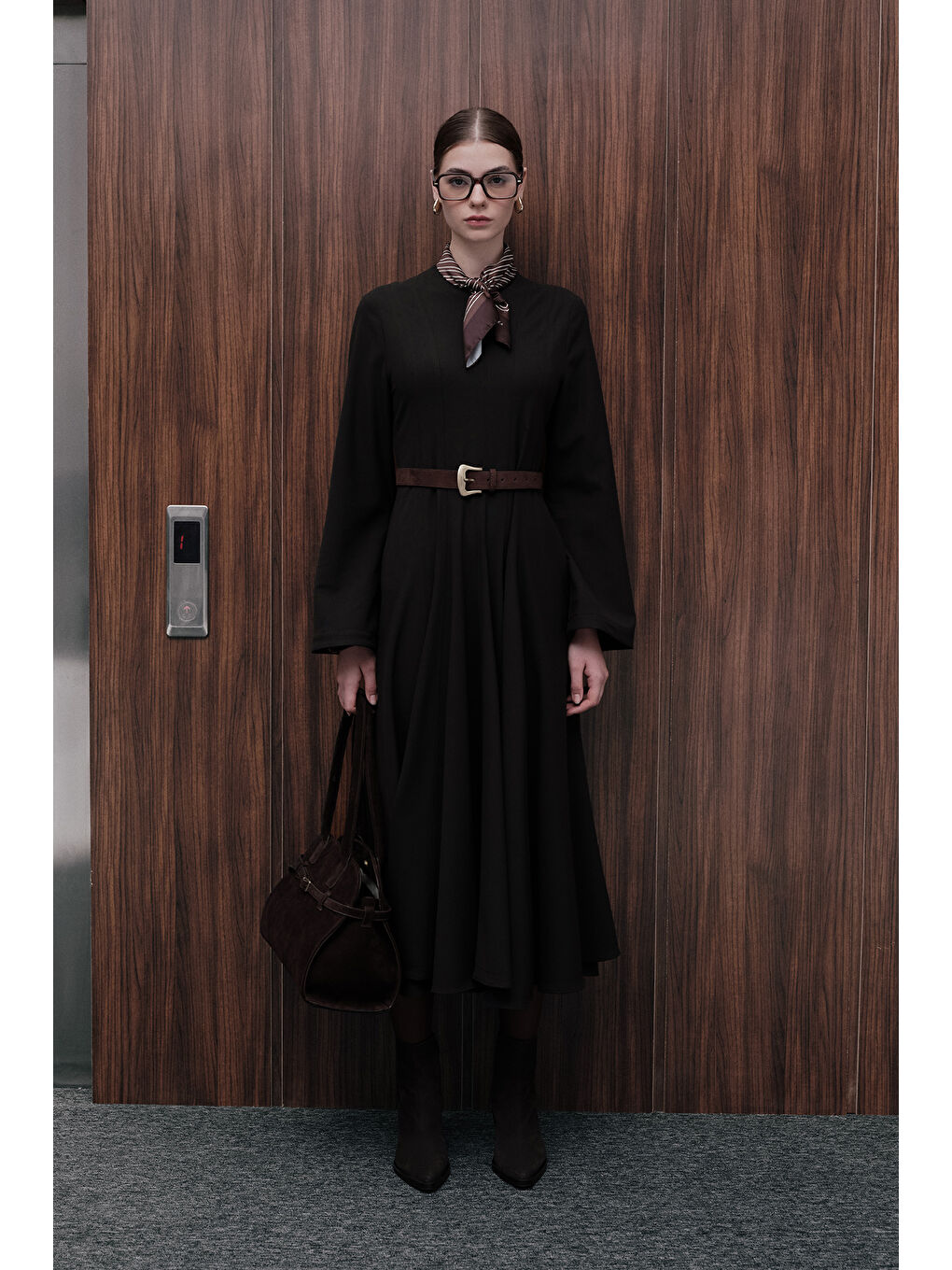 Kahverengi Volanlı Fit Uzun Elbise Acı Kahve