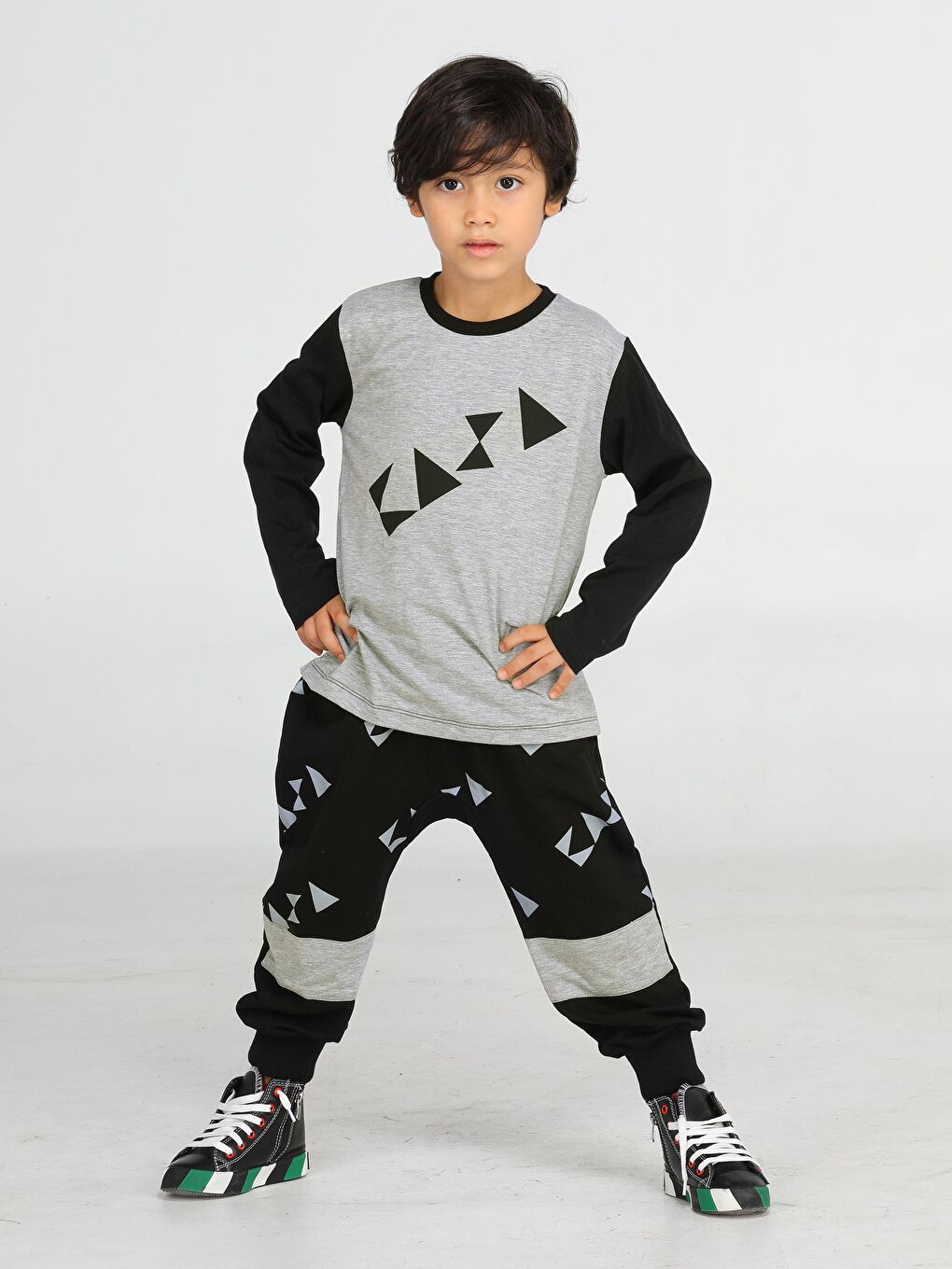 Casabony Gri-Siyah Casa Black Baggy Pantolon + T-shirt Takım