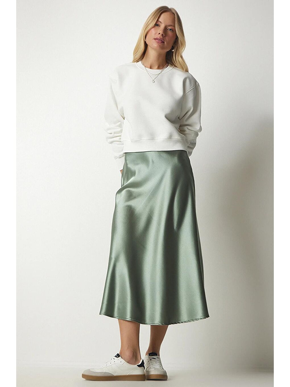 Kadın Mint Yeşili Bilek Boy Saten Etek-2