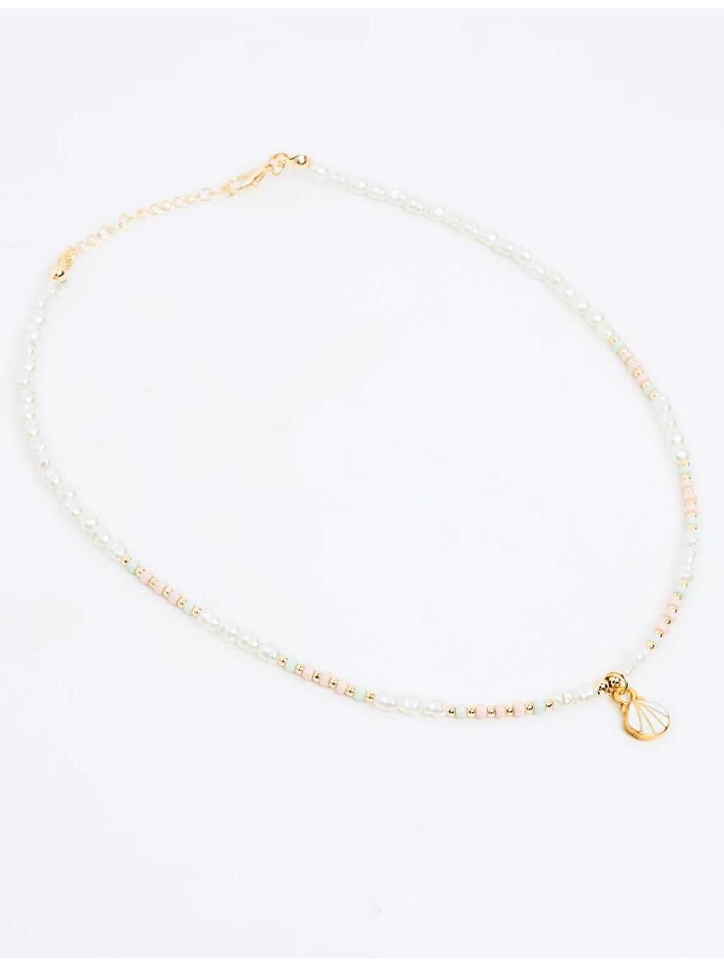 Beyaz Midye Figürlü Doğal Taş Kolye