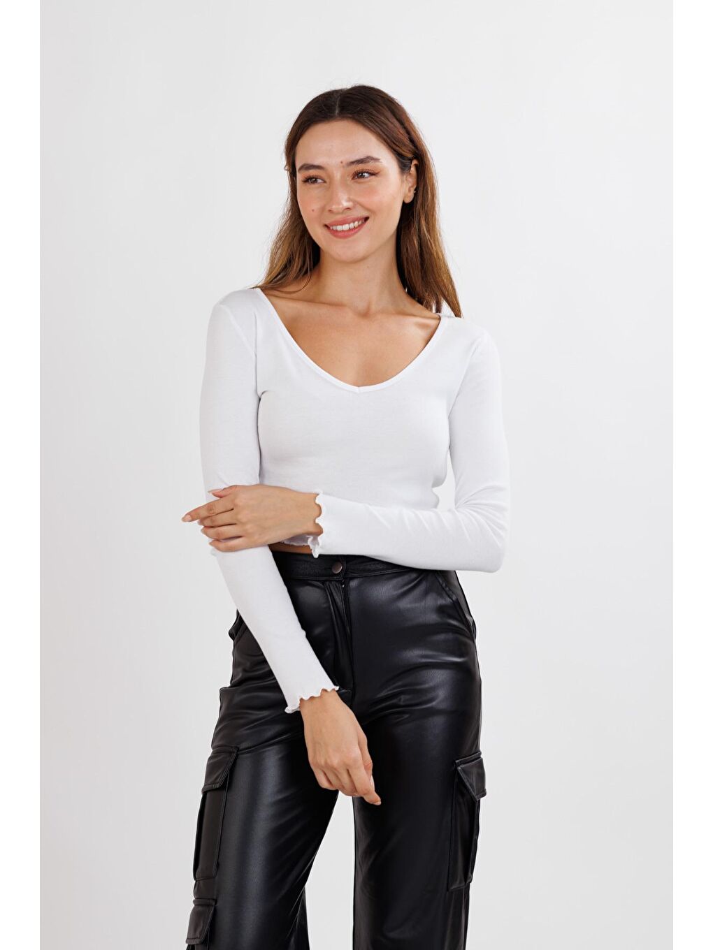 Kadın Beyaz V Yaka Baby Overlok Ribana Uzun Kol Body-4