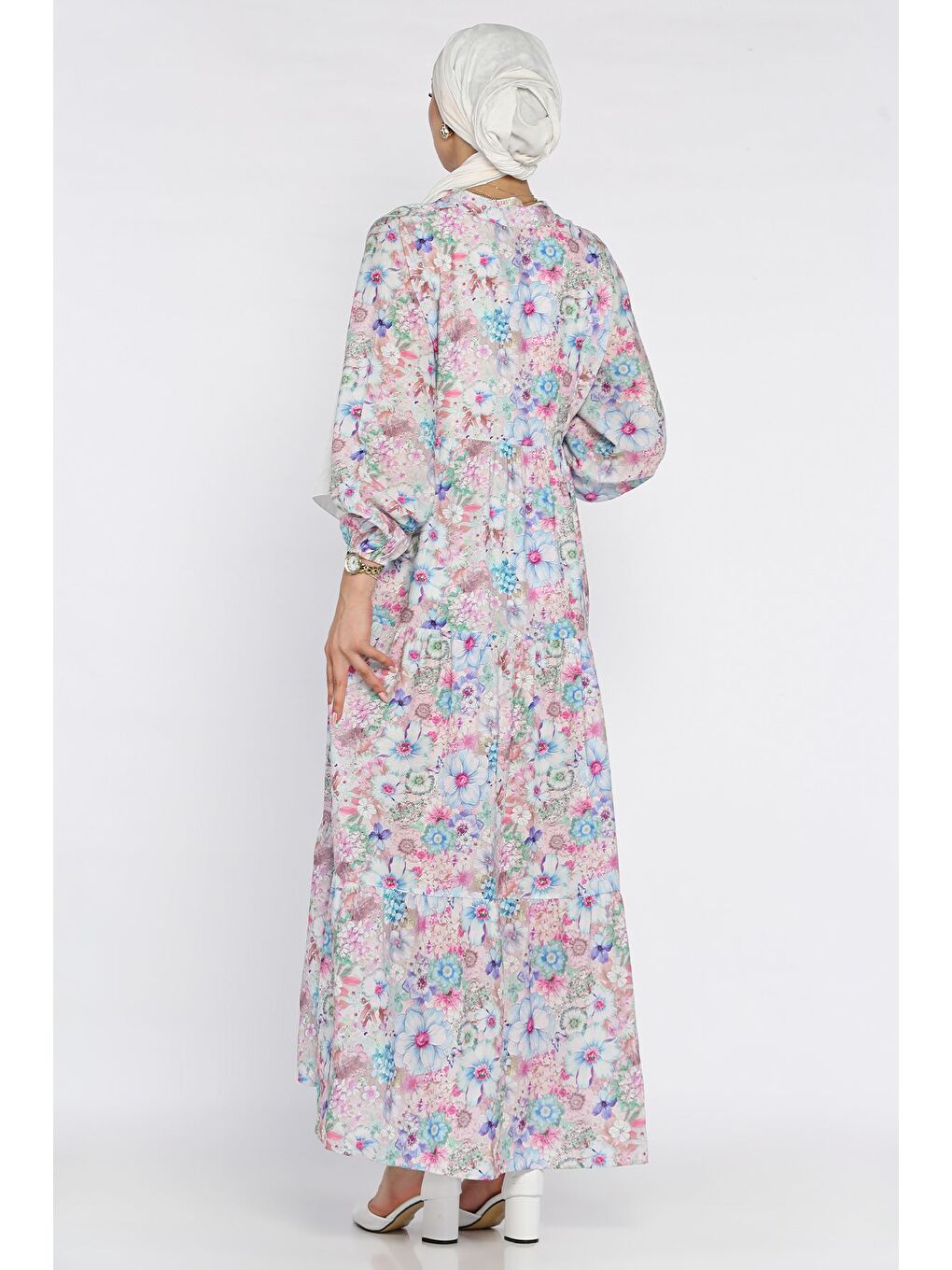 Mavi Bilek Lastikli Ön Düğme Detaylı Desenli Yazlık Tesettür Elbise-6