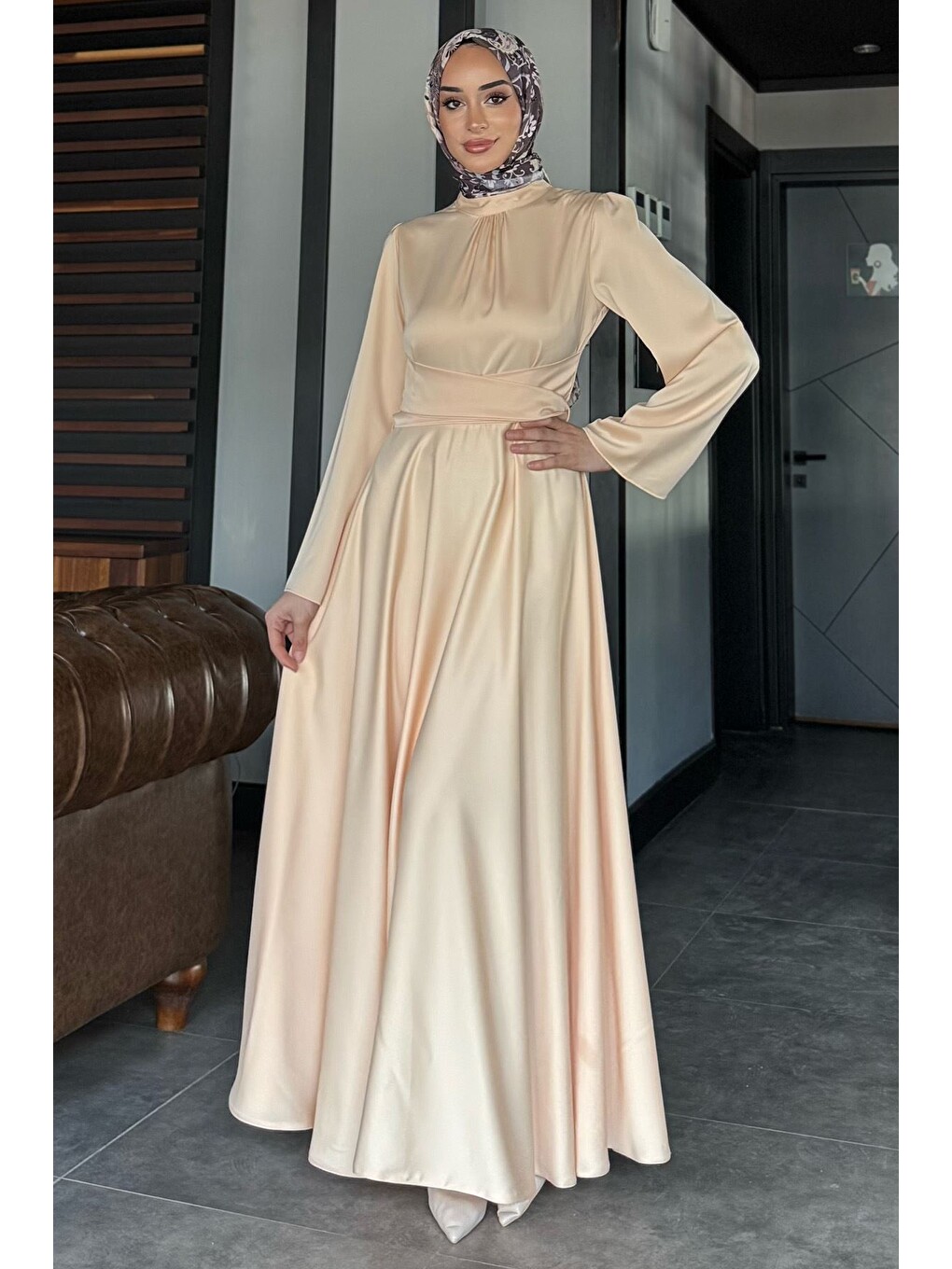 Pembe Çapraz Bağlamalı Tesettür Saten Abiye Elbise-3