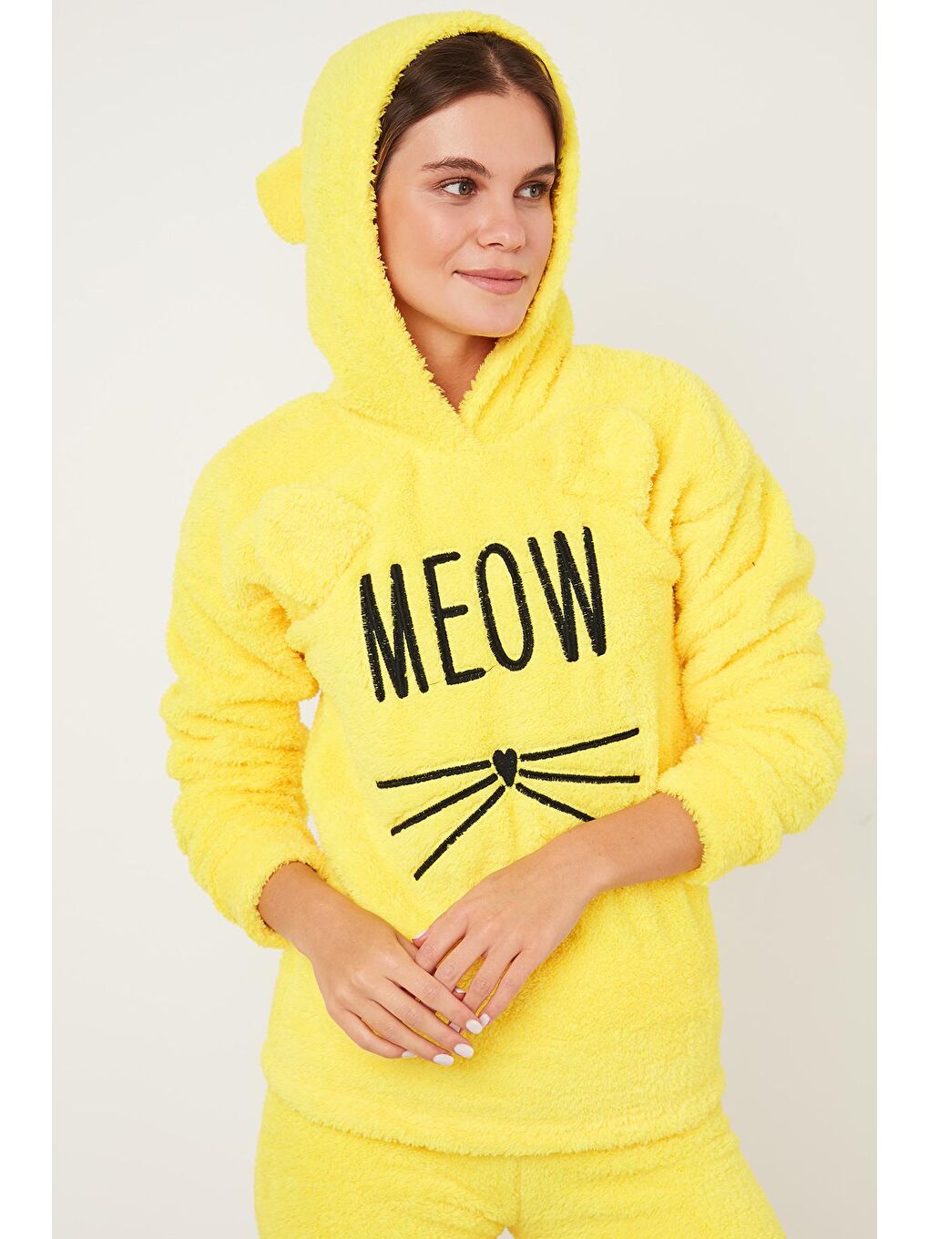Sarı Kapüşonlu Elastik Bantlı Peluş Pijama Takımı 6094130-3