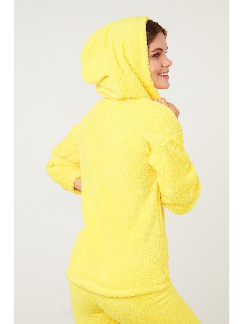 Sarı Kapüşonlu Elastik Bantlı Peluş Pijama Takımı 6094130-4