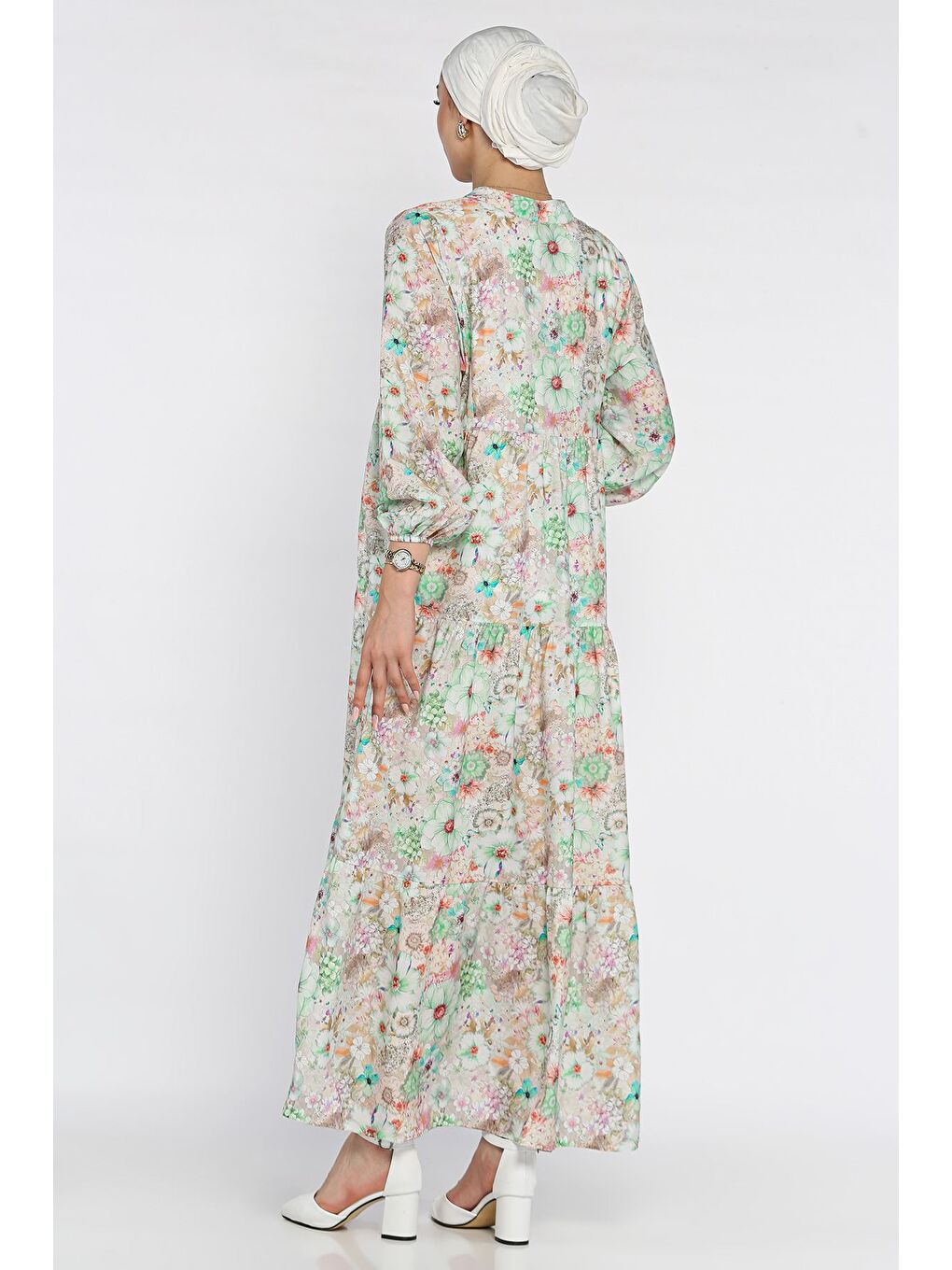 Yeşil Bilek Lastikli Ön Düğme Detaylı Desenli Yazlık Tesettür Elbise-5