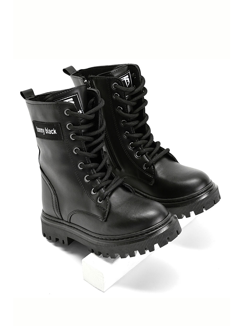 Kız Çocuk Siyah Cilt Termo Taban Önü Bağcıklı Uzun Bot-2