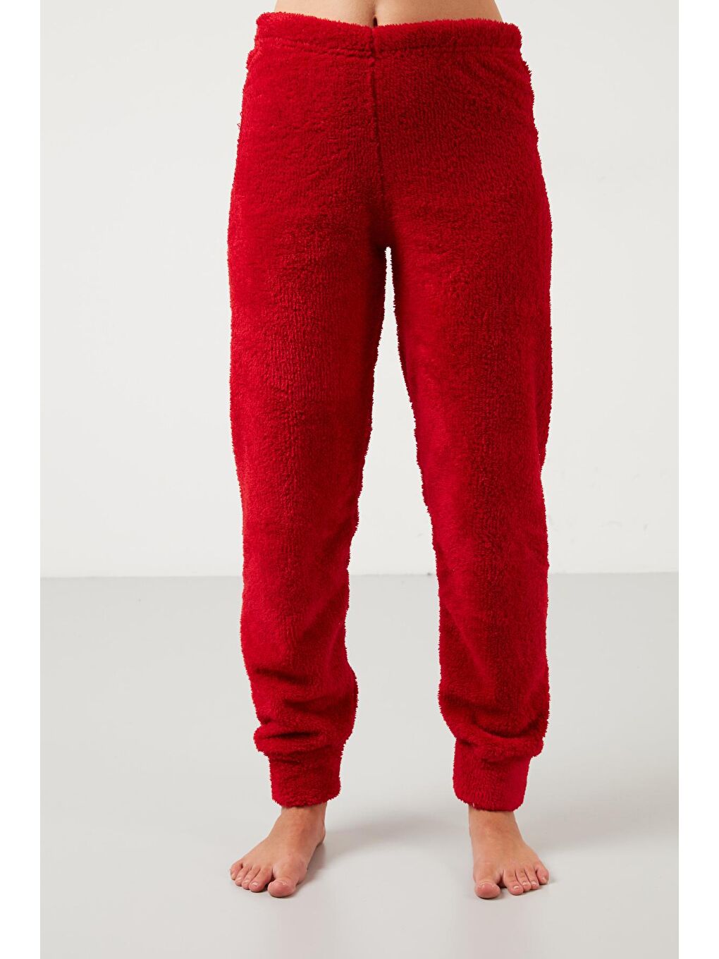 Kırmızı Kapüşonlu Elastik Bantlı Peluş Pijama Takımı 6094130-4
