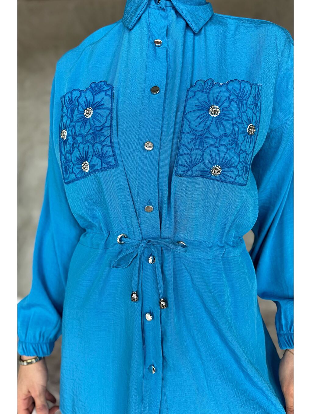 Mavi Cep Nakışlı Bel Bağcıklı Tesettür Tunik Pantolon İkili Takım-5