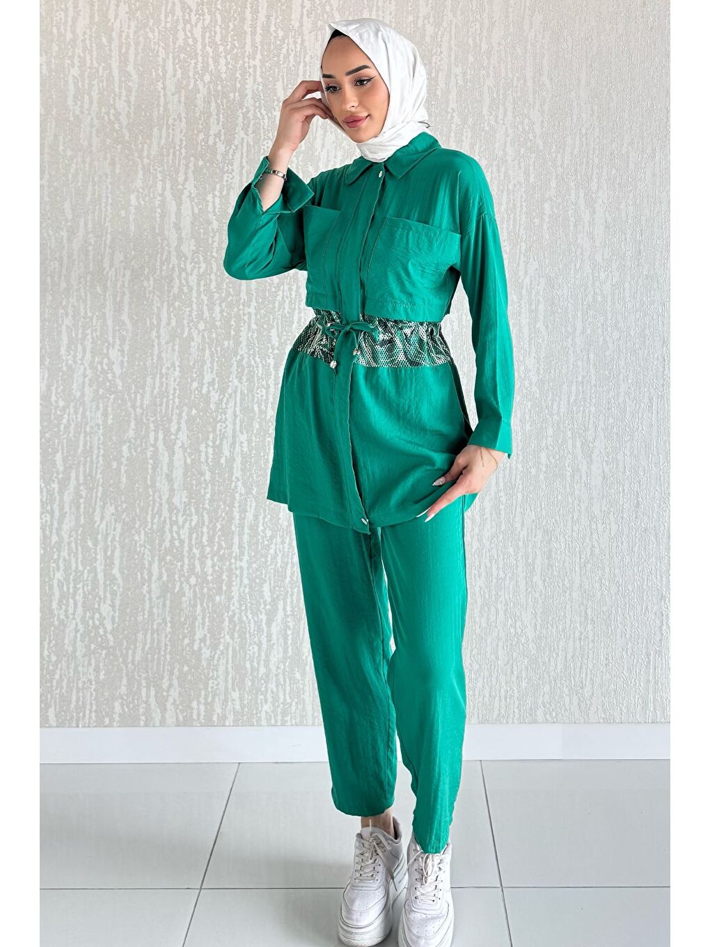 Yeşil Dantel Garnili Fermuarlı Ve Çıtçıtlı Tesettür Tunik Pantolon İkili Takım-3
