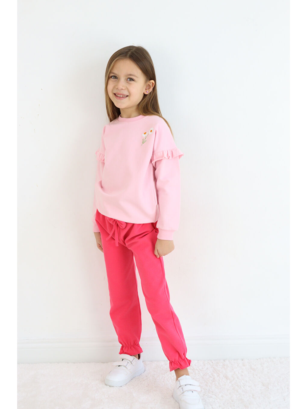 Pembe Bisiklet Yaka Kız Bebek Sweatshirt ve Eşofman Alt 2'li Takım-1