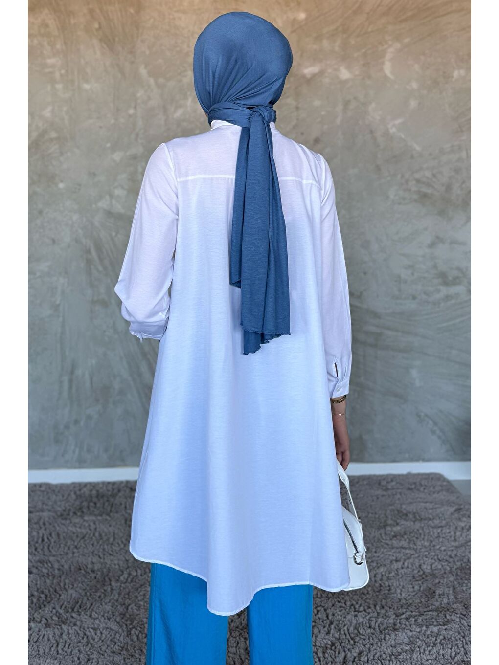 Beyaz Yaka Taş Detaylı Tesettür Tunik-5