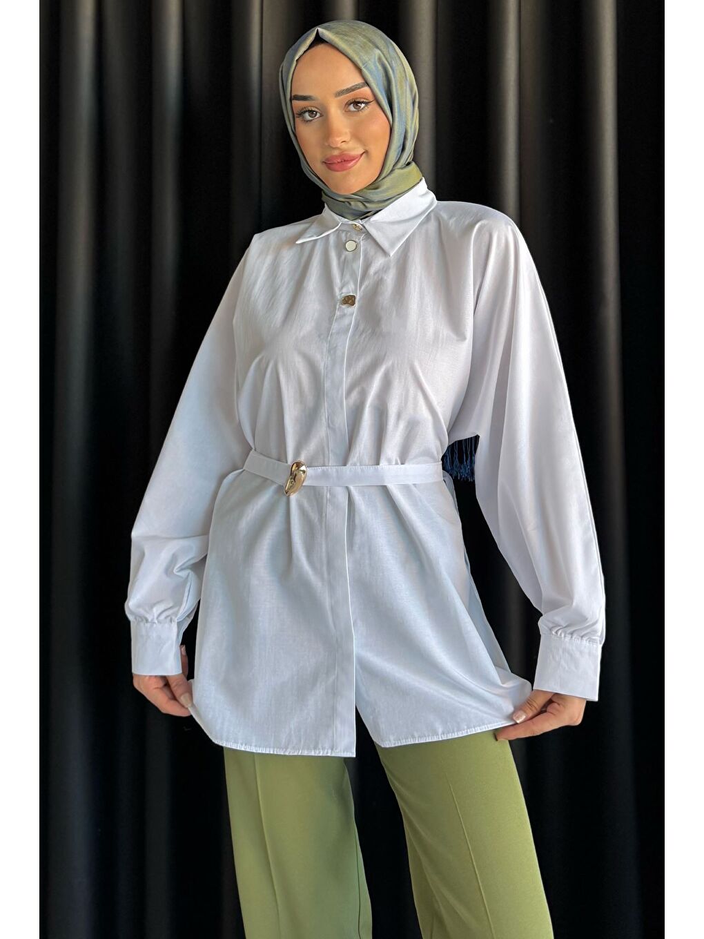 Beyaz Bel Kuşaklı Tesettür Gömlek-3