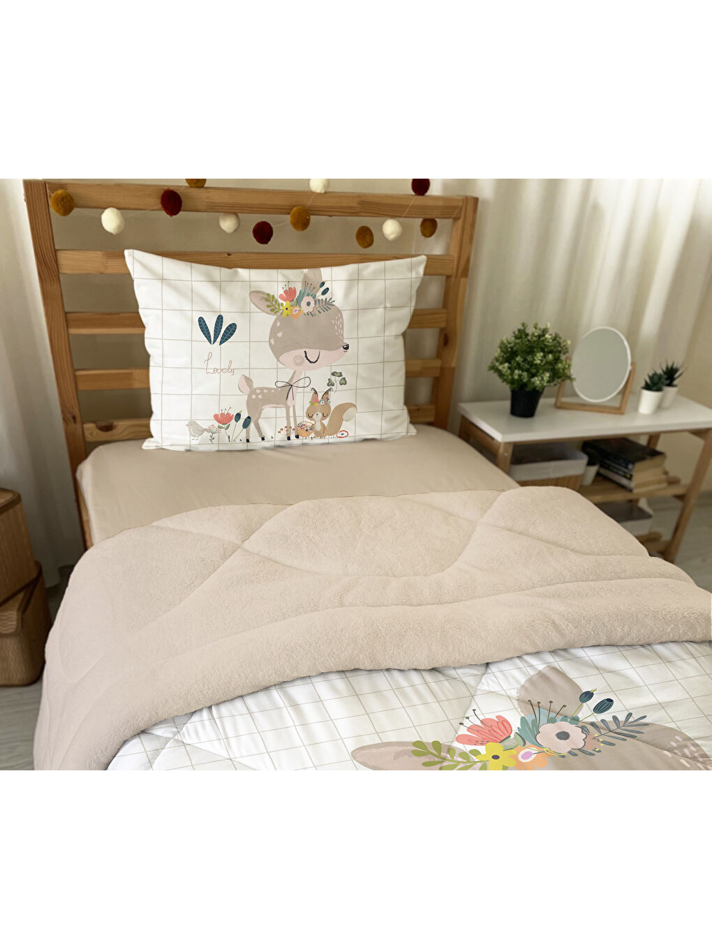 Beyaz Geyik Desenli Tek Kişilik 160x220 Cm Wellsoft Çift Taraflı Silikon Yorgan Ve Uyku Seti-2