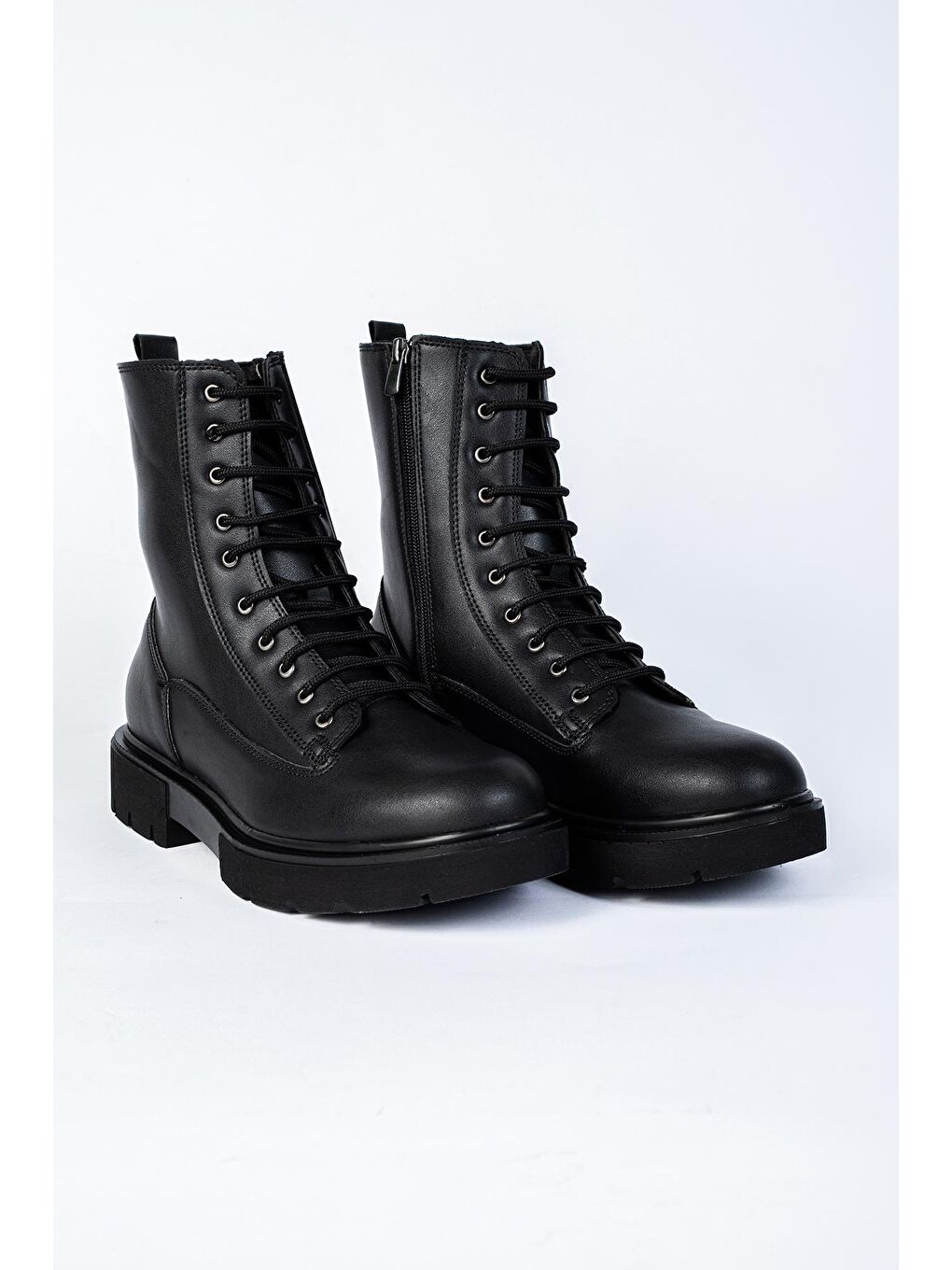 Siyah Yuvarlak Burunlu Fermuarlı Bağcıklı Erkek Bot