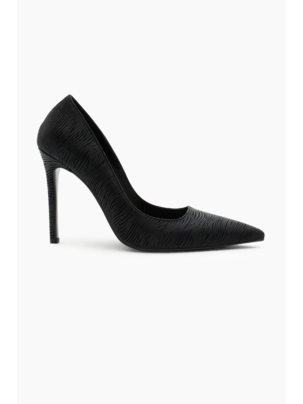 Kadın Siyah Neolit Taban Desenli Sivri Burunlu Yüksek Topuklu Ayakkabı