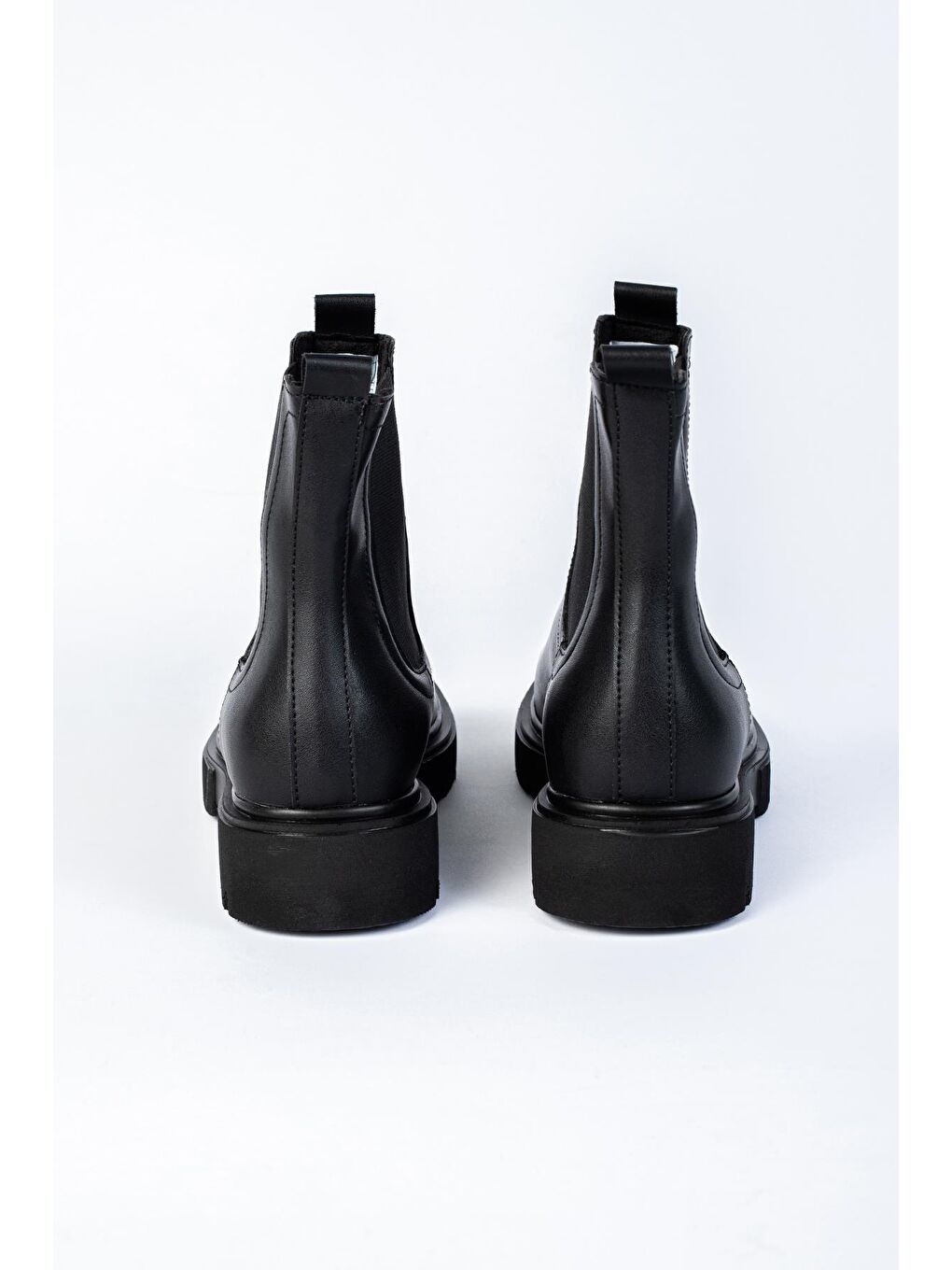 Siyah Yuvarlak Burunlu Lastikli Erkek Bot-3