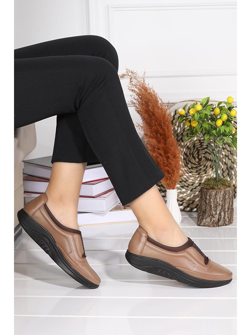 Bej Rahat Konfor Özel Topuk Jeli Anne Günlük Ayakkabı 705