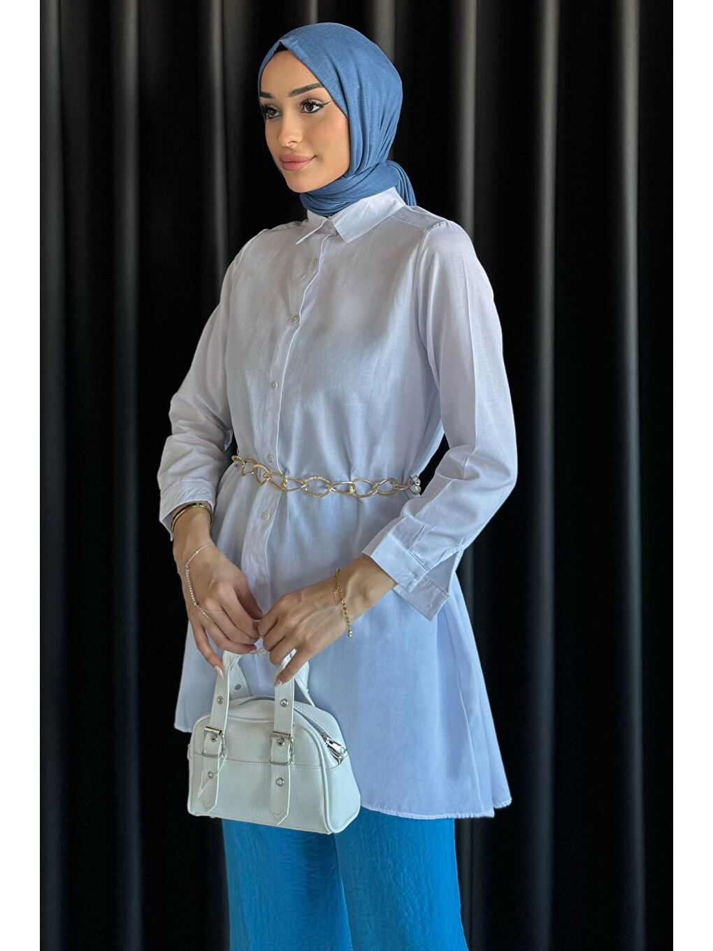 Beyaz Zincir Kemerli Tesettür Tunik-3