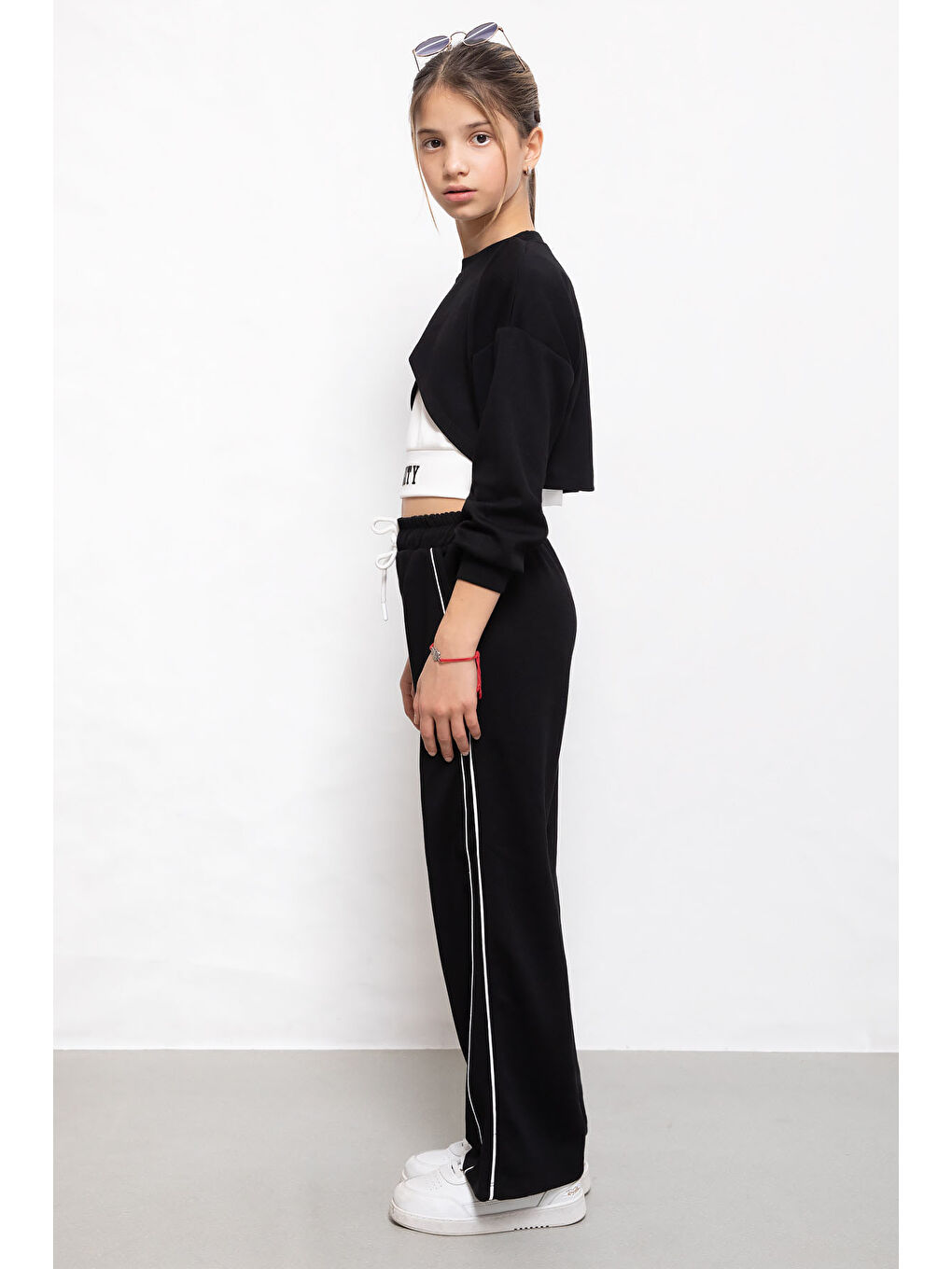 Siyah Şerit Detaylı Geniş Paça Croplu Kız Çocuk 3'lü Takım 19840-3