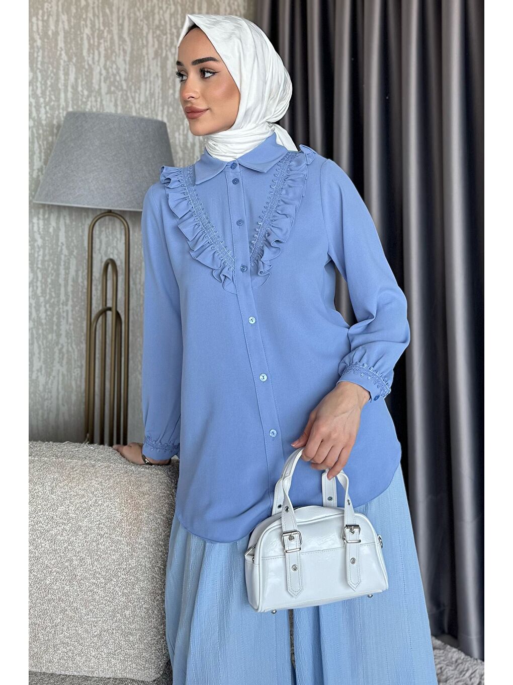 İndigo Güpür Detaylı Fırfırlı Tesettür Gömlek-3