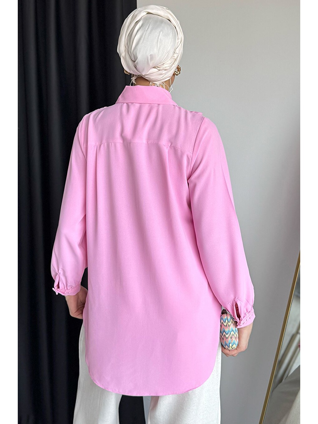 Pembe Güpür Detaylı Fırfırlı Tesettür Gömlek-7
