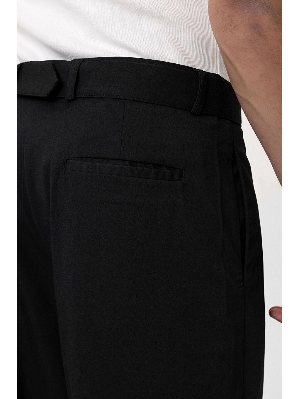 Kemerli Baggy Kumaş Erkek Pantolon Siyah-5