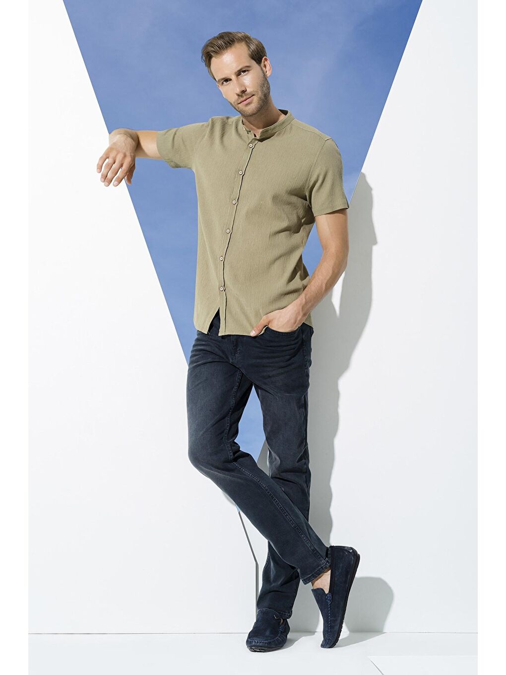 Organik Hakim Yaka Tam Pat Kısakol Haki Gömlek