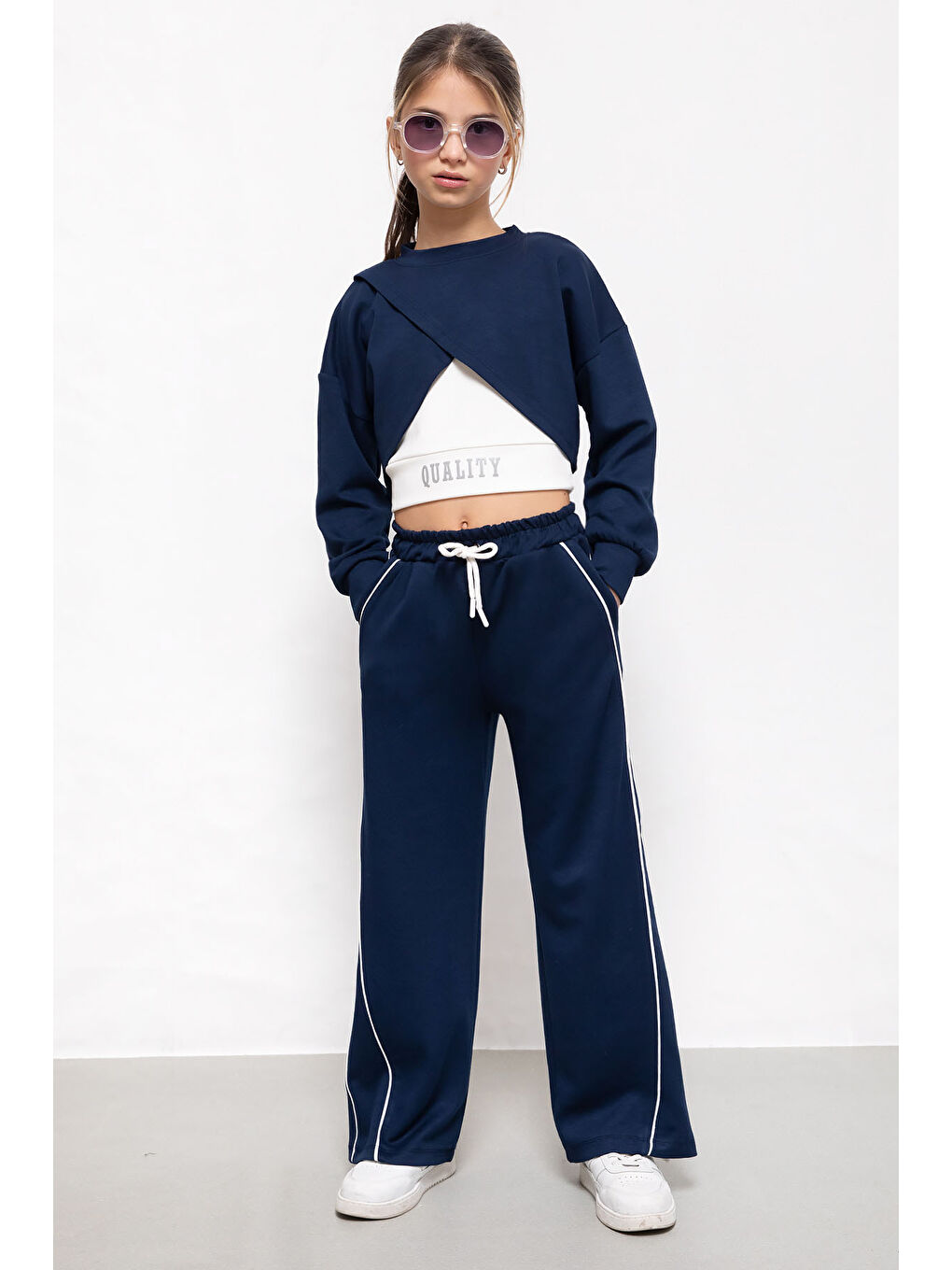 Lacivert Şerit Detaylı Geniş Paça Croplu Kız Çocuk 3'lü Takım 19841-3
