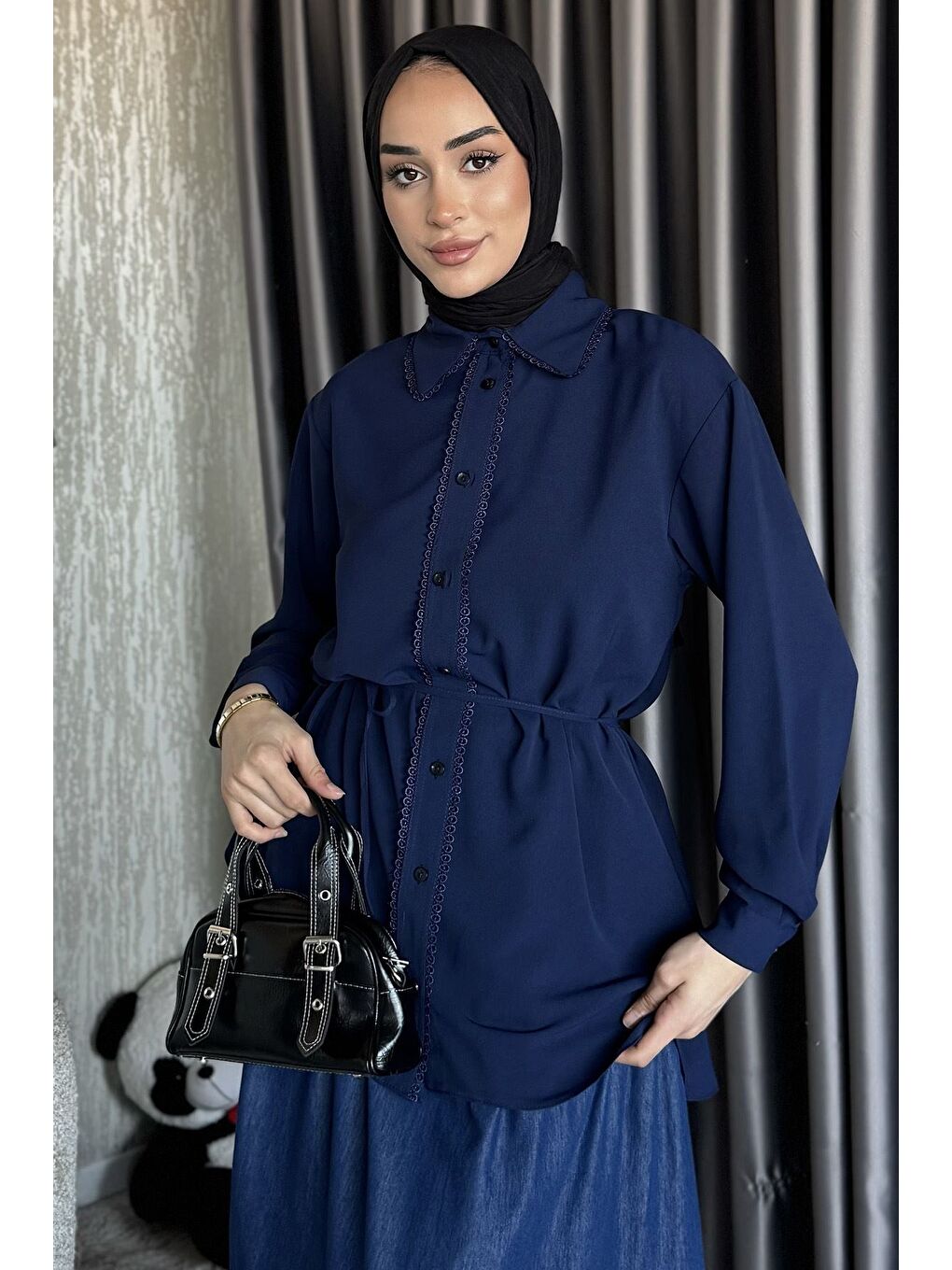 Lacivert Fistolu Bel Bağlama Detaylı Tesettür Gömlek-1