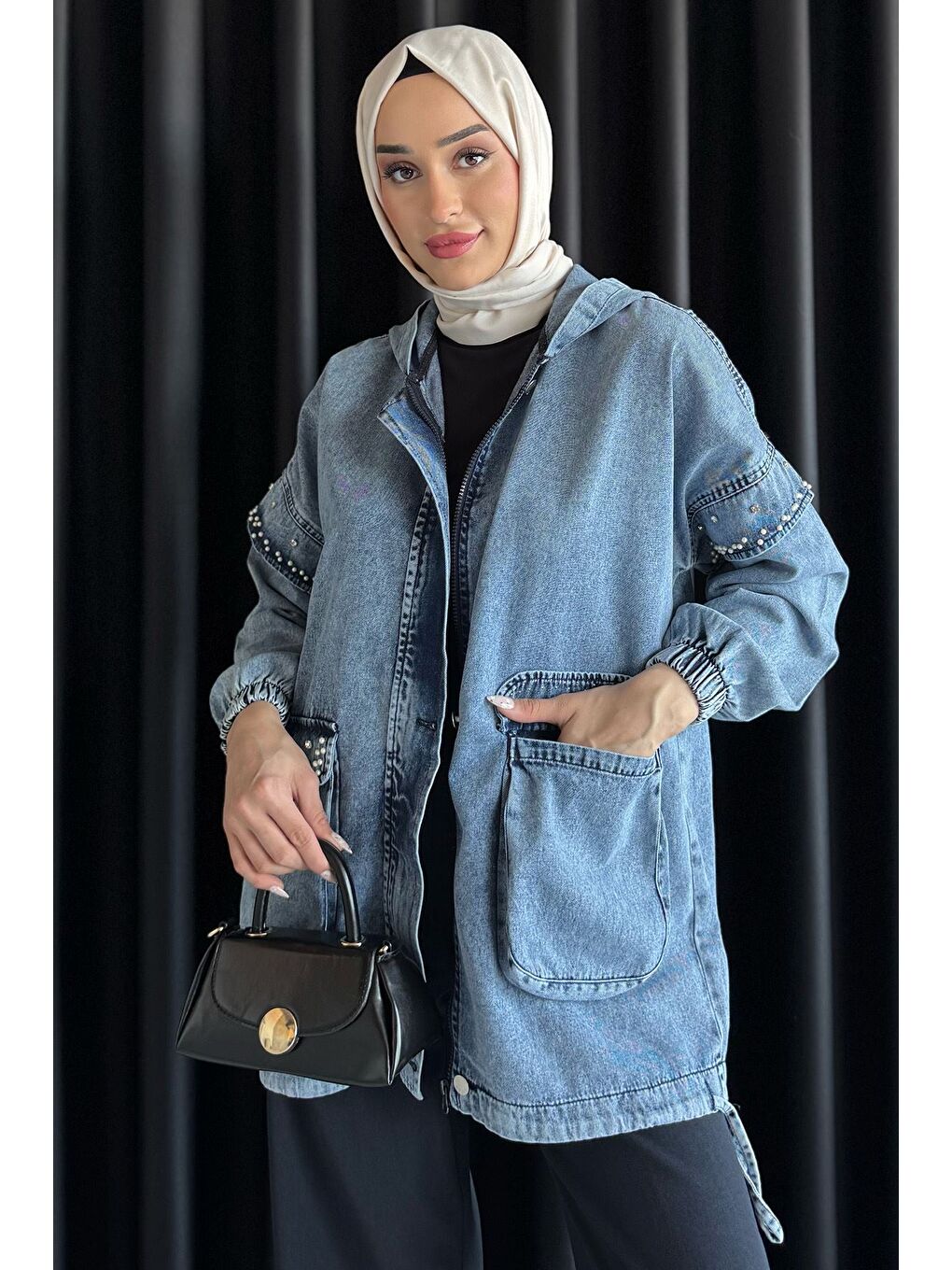 Mavi Kapüşonlu Fermuarlı Taş Detaylı Tesettür Jean Jean Ceket-1