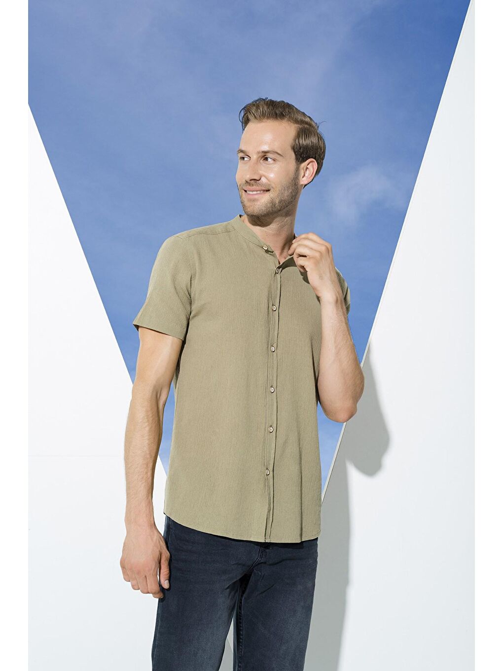 Organik Hakim Yaka Tam Pat Kısakol Haki Gömlek-3